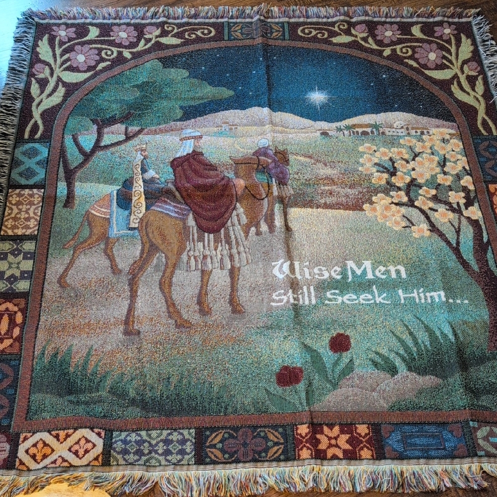 Vintage Three Wise Men Multi-Colour Tapestry Lightweight Throw Blanket - Holiday - Picture 2 of 7